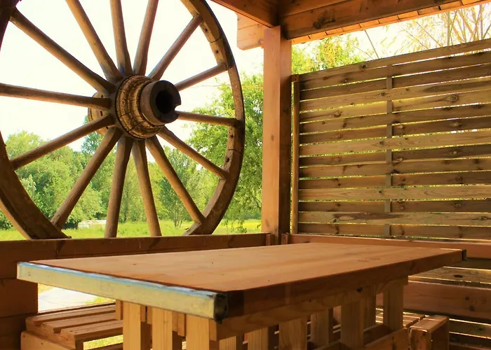 לינה וארוחת בוקר Estive